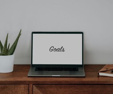 clay-banks-UsBA2nA7iZU-unsplash